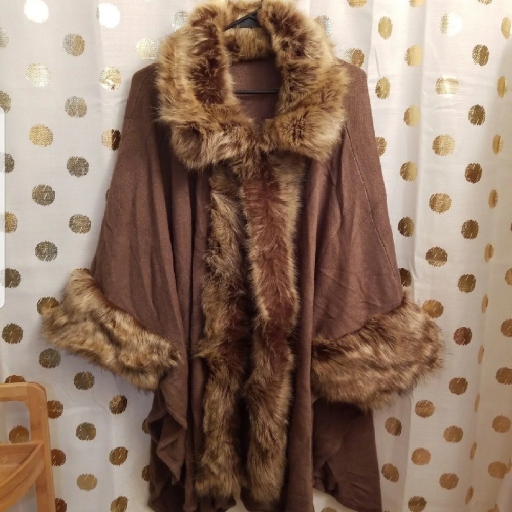 Thick fur coat poncho